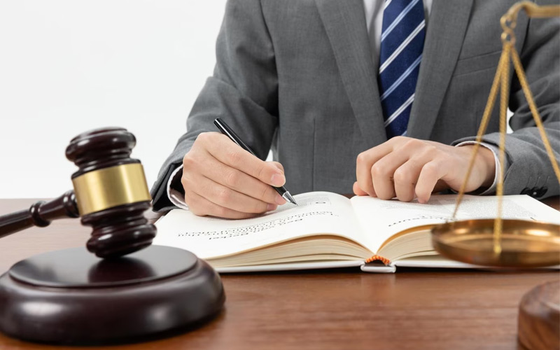 Верховний Суд змінив підвідомчість спорів про звільнення керівника - consultant.net.ua