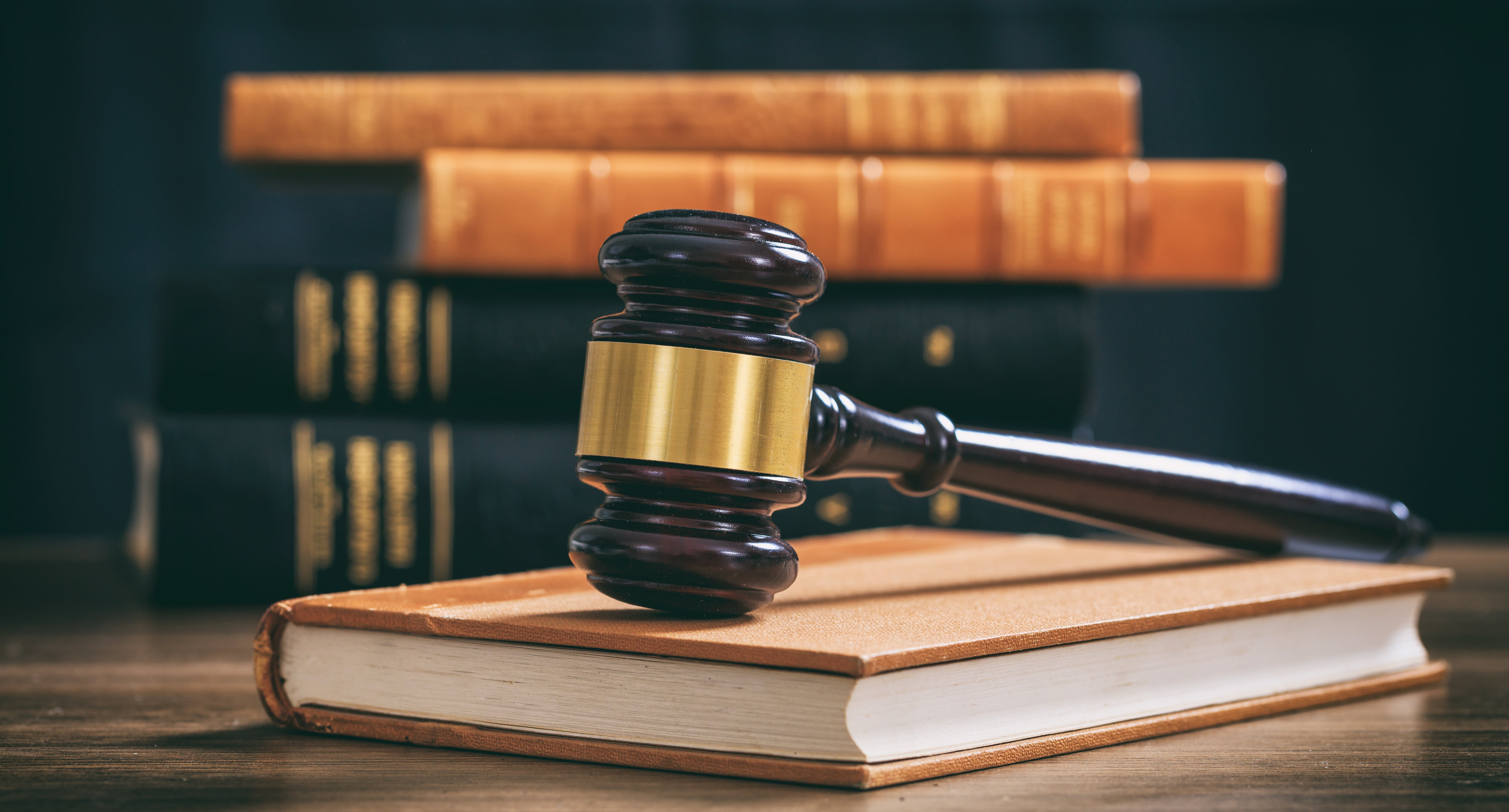 Юридичні особливості оформлення відшкодування за протиправні дії посадових осіб - consultant.net.ua