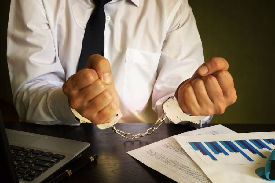 White-collar crime: types of crimes, features, assistance of a lawyer - consultant.net.ua
