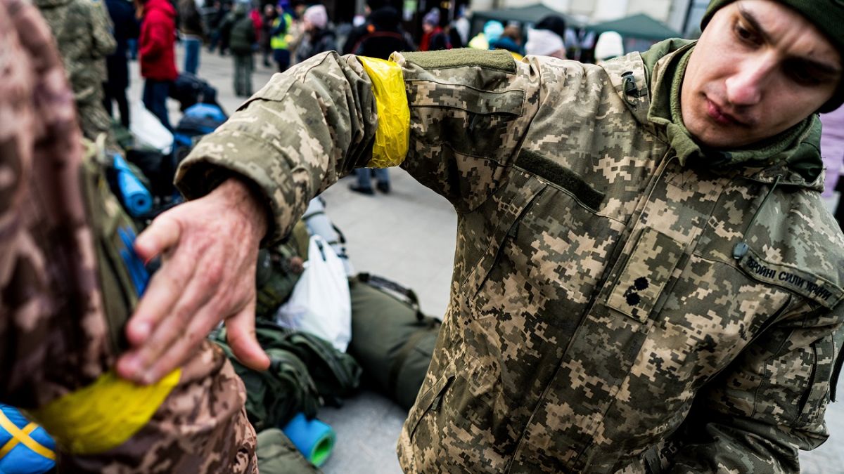 "Лоліта"Чи можливо звільнитись з військової служби у випадку наявності ІІІ групи інвалідності у матері? - consultant.net.ua