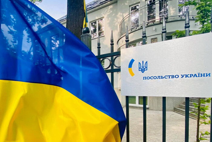Надання консульських послуг чоловікам призовного віку України припиняються - consultant.net.ua