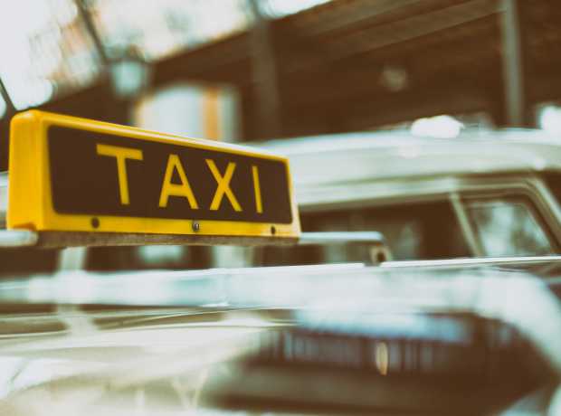 What does a taxi license give? - consultant.net.ua