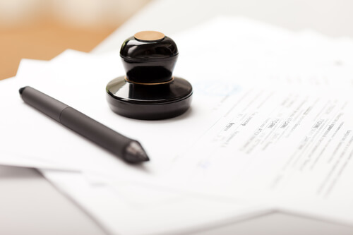 Protecting the rights of victims of document forgery: restoring rights and compensation for damages - consultant.net.ua