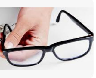 Peculiarities of doing business in eyeglasses manufacturing and repair by Ukrainians in Poland - consultant.net.ua