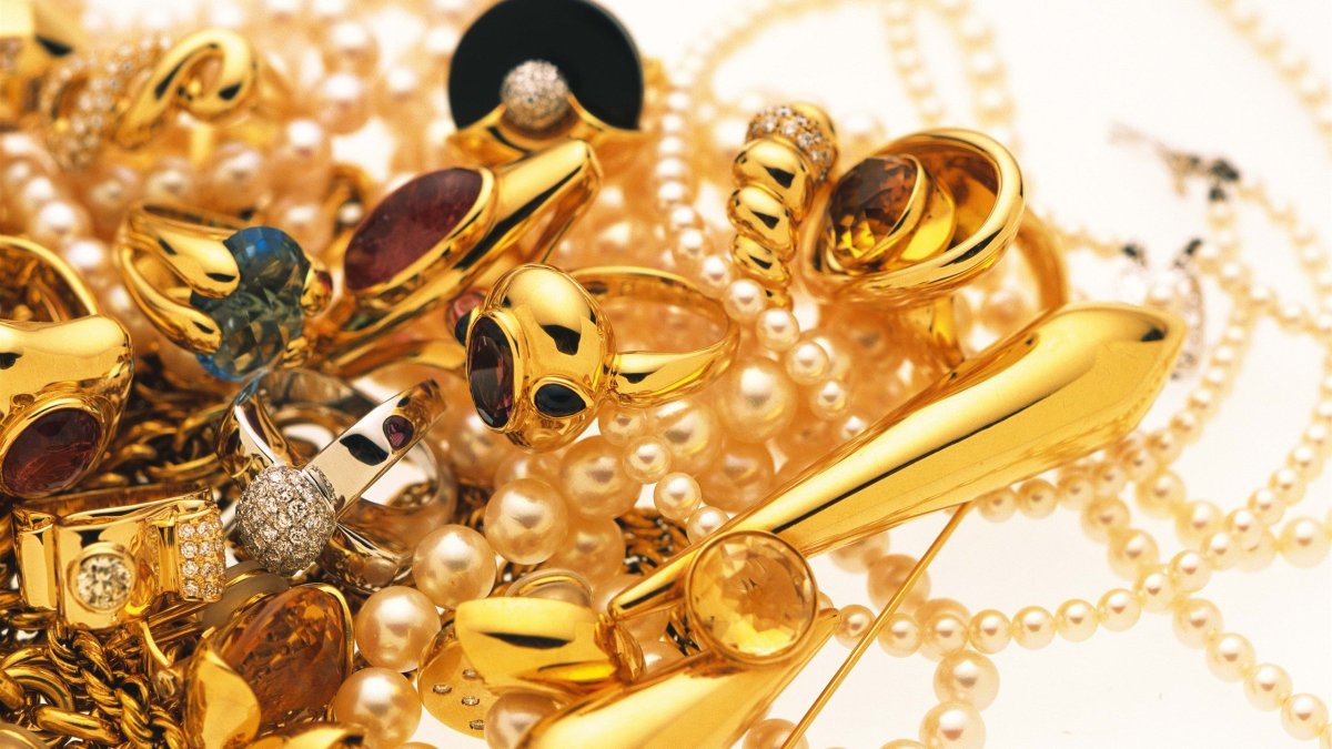Legal support for jewelry business